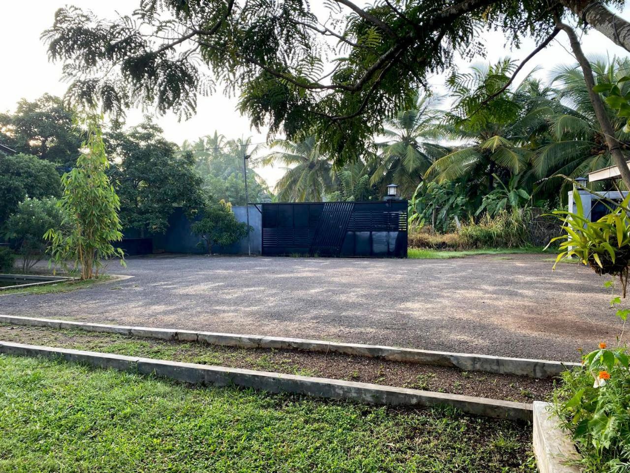 Athyantha Resort 阿努拉德普勒 外观 照片